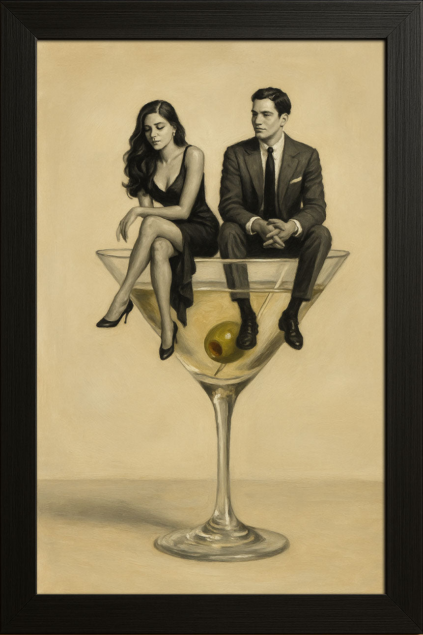 Martini Bardağı ve Düşünceli Çift Posteri